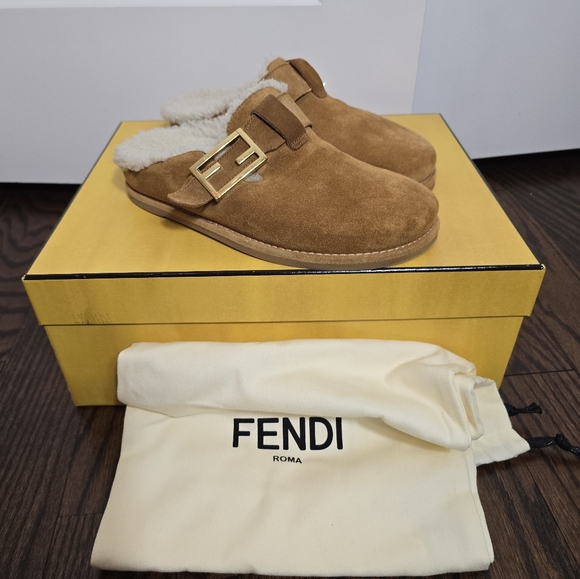 FENDI Feel FF Shearling  Buckled Sabots Mules Slides Flat Clog Sandals - Picture 2 of 8